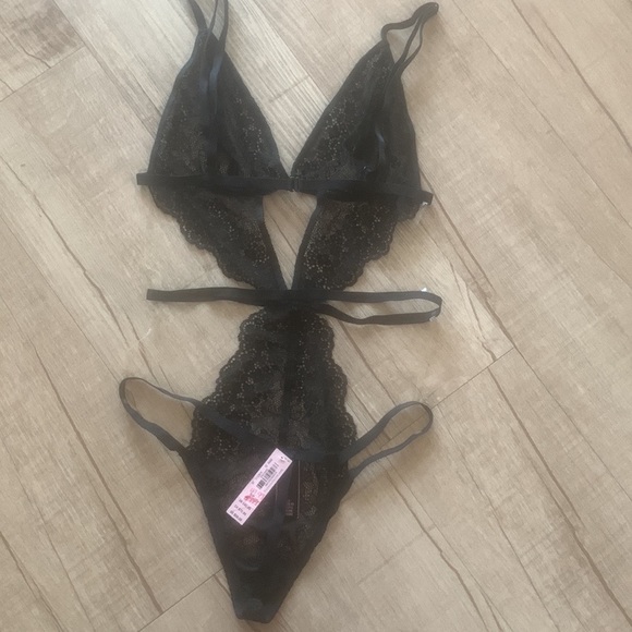 NWT VICTORIA'S SECRET Strappy One Piece Lingerie S/P - Picture 6 of 9